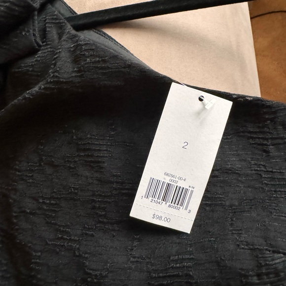 BNWT Banana Republic one shoulder top - Size 2 - Picture 2 of 4